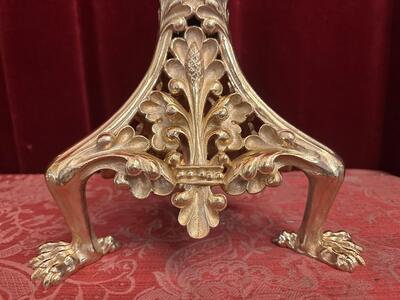 1  Altar - Cross