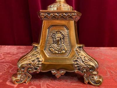 1  Altar - Cross
