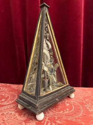 Altar - Reliquary With Nail ( Clavus ) Touched To Parts Of The Holy Cross. en Wood / Glass / Originally Sealed / Fabrics, Italy 18 th century ( Anno 1750 )