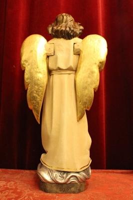 Angel en hand-carved wood polychrome, Southern Germany 20th century