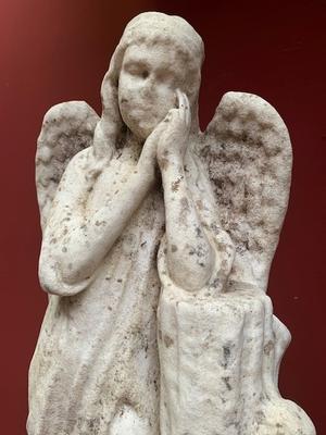 Angel Carrara Marble en Carrara Marble, Belgium 19th century