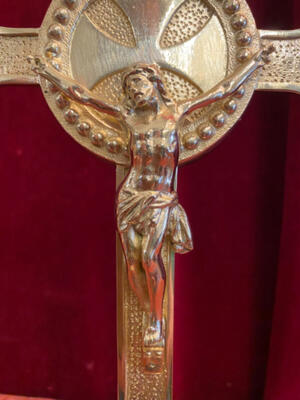 Altar - Cross style art - deco en Brass / Bronze / Polished and Varnished, Belgium  20 th century ( Anno 1930 )