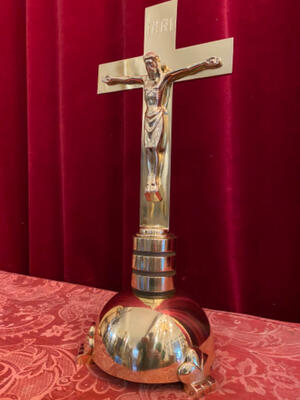 Altar - Cross style art - deco en Bronze / Polished and Varnished, Belgium  20 th century ( Anno 1930 )