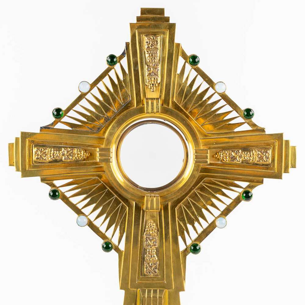 1 art - deco Monstrance