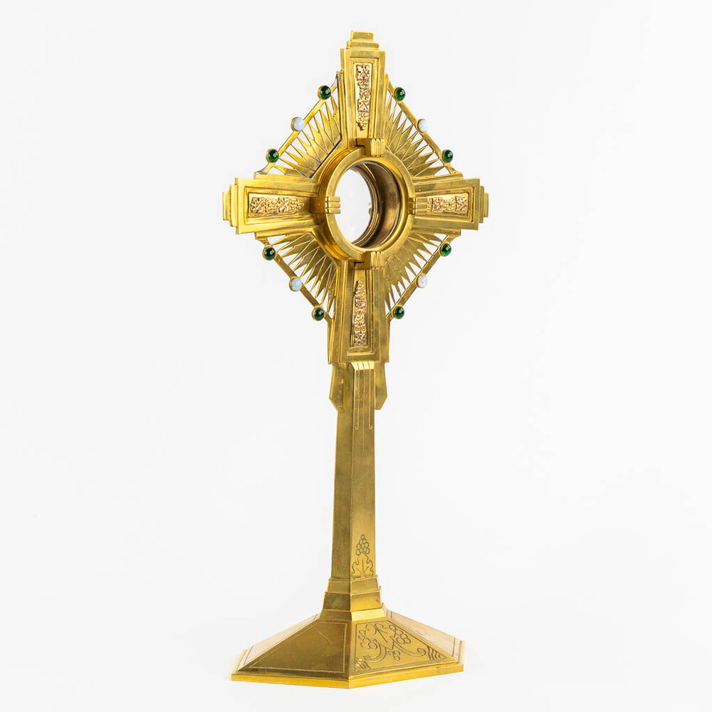 1 art - deco Monstrance