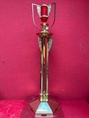 Standing Sanctuary Lamp. Signed : Vandenhoute Anderlecht. style art - deco en Bronze / Polished and Varnished / Glass, Belgium  20 th century