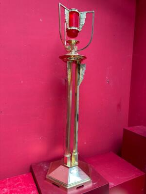 Standing Sanctuary Lamp. Signed : Vandenhoute Anderlecht. style art - deco en Bronze / Polished and Varnished / Glass, Belgium  20 th century