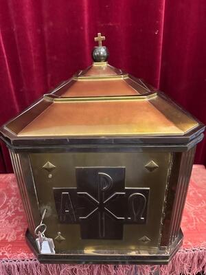 Tabernacle style art - deco en Brass, Netherlands  20 th century ( Anno 1930 )