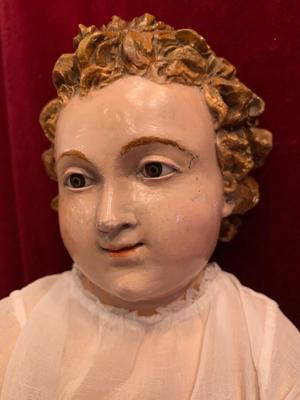 Child Jesus style Baroque en hand-carved wood / Glass Eyes / Dressed, Belgium 19th century ( anno 1850 )