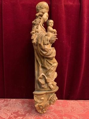 Maddona With Child  style Baroque en hand-carved wood , Southern Germany 20th century