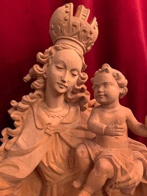 Madonna With Child style Baroque en hand-carved wood , Southern Germany 20th century