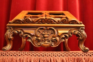 Missal Stand style Baroque en Mahogany, Dutch 19th century