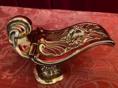 1 BAROQUE-STYLE Boat