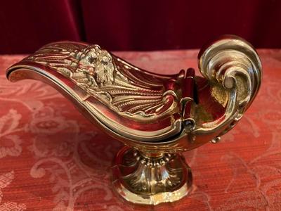 Boat style BAROQUE-STYLE en Bronze / Polished and Varnished, France 19 th century ( Anno 1865 )