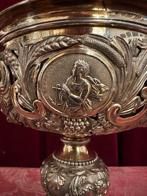 Ciborium style Baroque - Style en Full Bronze Polished and Varnished, Belgium  19 th century ( Anno 1835 )