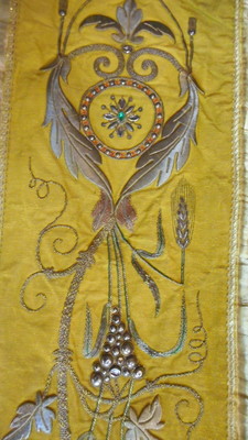 Cope  style BAROQUE-STYLE en Hand - Embroidered  Goldstitchery / Fabrics , Belgium 19 th century