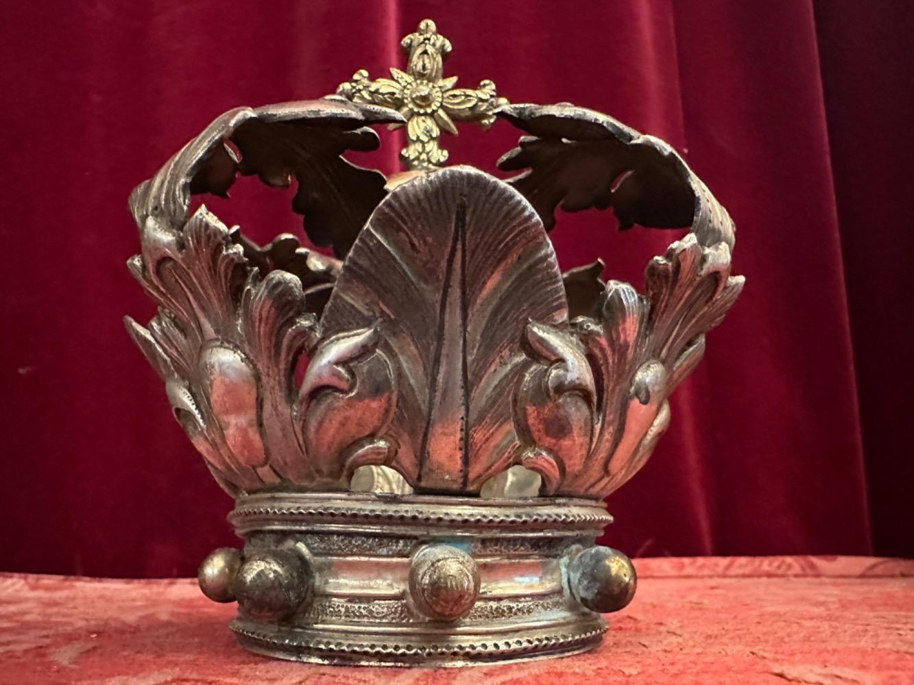 1 Baroque - Style Crown