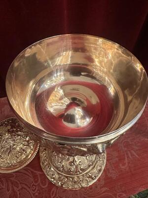 1 Baroque - Style Detail Pictures For Id: 7043094 : Ciborium
