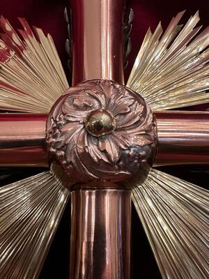 Exceptional Procession Cross style Baroque - Style en Brass / Red Copper / Polished and Varnished, Antwerp - Belgium 18 th century ( Anno 1725 )