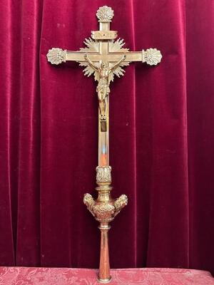 Exceptional Processional Cross style Baroque - Style en Bronze / Polished and Varnished, France 19 th century ( Anno 1851 )
