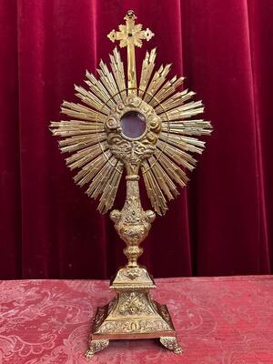 Monstrance. Full Silver. With Original Lunula style Baroque - Style en Full - Silver / Polished & Varnished Silver Marks Present / Glass, Belgium  19 th century ( Anno 1855 )