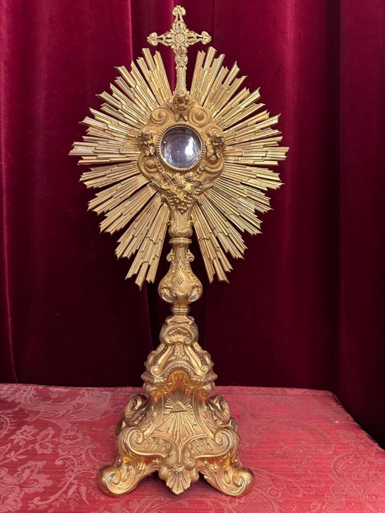 1 Baroque - Style Monstrance With Original Case & Silver Lunula