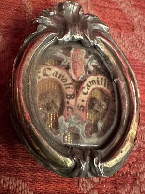 Reliquary - Relic Ex Ossibus St. Carolus ( Charles ) & St. Camillus style Baroque - Style en Silver / Glass / Originally Sealed, Italy  18 th century