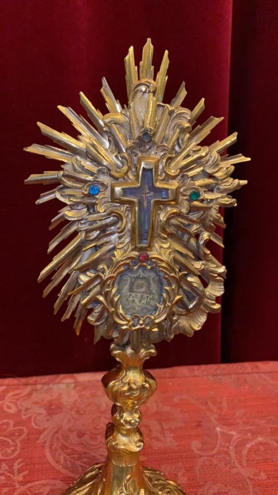 1 BAROQUE-STYLE Reliquary - Relic True Cross. Relic : Ex Pallio S. Joseph / S. B.V.M.