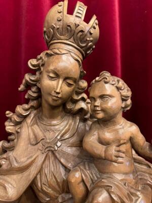 Sculpture Maddona & Child With Matching Pedestal Measures Without Pedestal. style Baroque - Style en Hand - Carved Wood , Southern Germany 20 th century