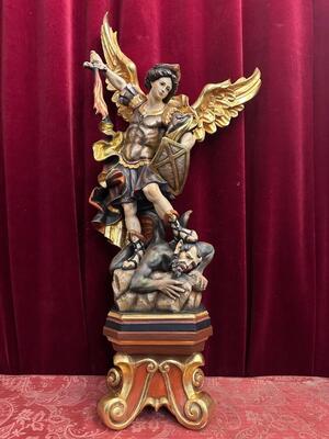 Sculpture St. Michael  style Baroque - Style en Hand - Carved Wood / Partly Gilt, Southern Germany 20 th century