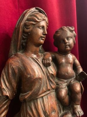 St. Mary & Child  style Baroque Style en Hand Carved Walnut, France 19th century