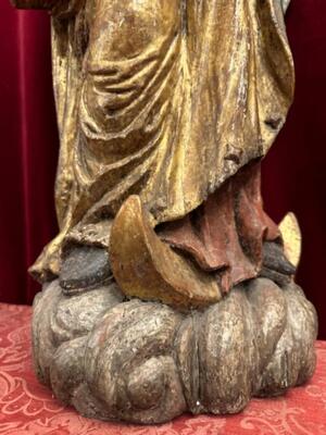 St. Mary With Child Sculpture  style Baroque - Style en Hand - Carved Wood Polychrome , Southern Germany 18 th century