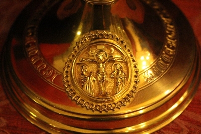 Chalice Complete With Paten Spoon And Original Case  en Brass / Bronze, Belgium 19th century