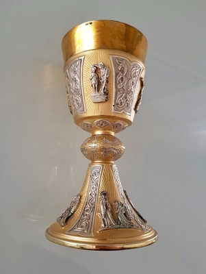 Chalice Richly Decorated With Silver And Gold And Finely Hand-Chiselled. Weight: 450 Grs  en Brass / Gilt / Silver, Roma - Italy 20th Century