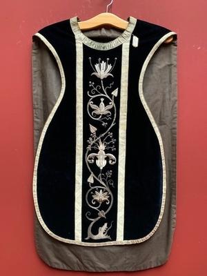 Chasuble en Hand Embroidered / Brocate, Belgium 19th century