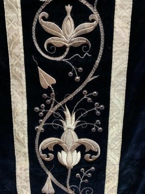 Chasuble en Hand Embroidered / Brocate, Belgium 19th century