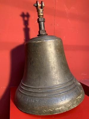 Church Bell Signed: Biron Paris. Weight 60 Kgs en Bronze, France 18 th century