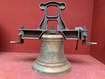 Church Bell Weight 115 Kgs en Bronze / Cast Iron , Italy  20 th century