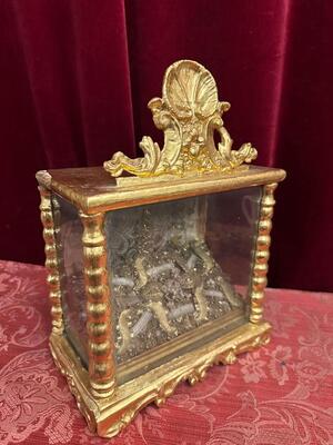 Reliquary Containing Nail Touched To The True Cross & Ex Ossibus Relics style Classicistic en Wood / Gilt / Glass / Fabrics / Fully - Handwork, Southern Germany 18 th century Anno (1775)