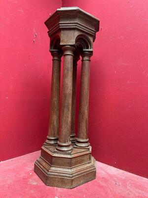 1 Classicistic Statue Stand