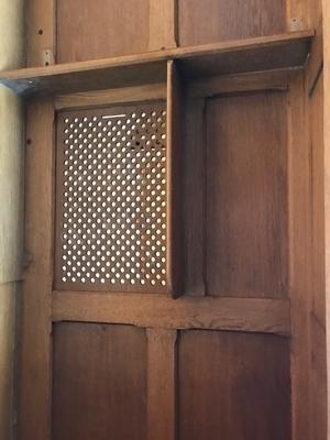 Confessional en Oak wood, Belgium 20th century