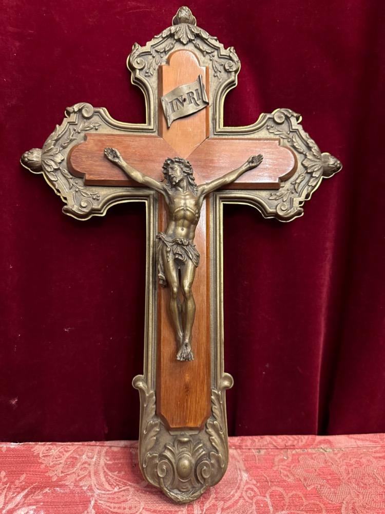 1  Cross With Corpus Christi.