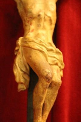 Cruxifix  en hand-carved wood polychrome, Southern Germany 18 th century ( 1750 )