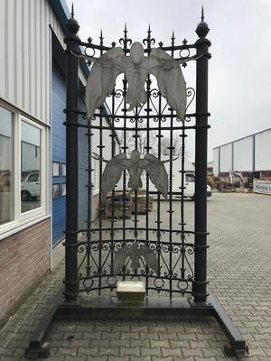 Exceptional Large Hand Forged Iron Monumental Piece Of Artwork With Angels  en Iron, 19th century