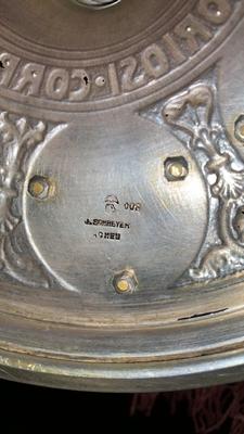 Exceptional Monstrance Stamped : J. Schreyer Aachen. Weight 2.55 Kgs. en full silver Gilt /  Precious Stones / enamel medalions / Enamel , Aachen - Germany 19th century