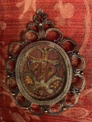 Full Silver Theca Relic Of The True Cross.  Ex Sepulcre Et. Ex Vestina Bmv. Ex Sepulcre Domini Nostri. Ex Praesepio Dnjc. en full silver, Italy 17 th century