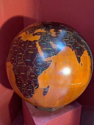 Globe en Wood / Brass, 20th century