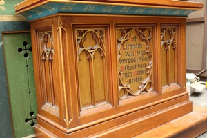 Altar style gothic en wood, Dutch 19th century