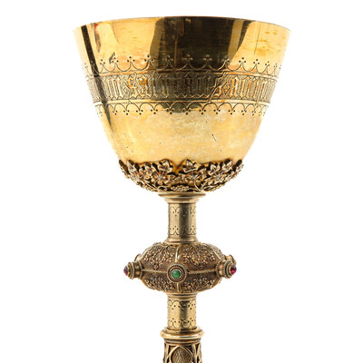 Chalice With Original Paten. By : Bourdon Gent Belgium style Gothic  en Silver Cuppa / Gilt / Stones / Enamel, Gent - Belgium 19th century