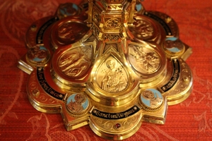1 Gothic Exceptional And High Quality Full Silver / Gilt Gothic-Style Chalice / Enamel Medallions And Applications / Engravings / Silver Imaginations / Various Precious Stones